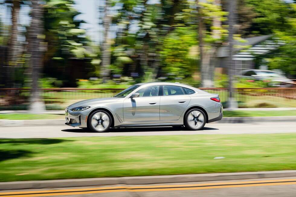 2024 BMW i4