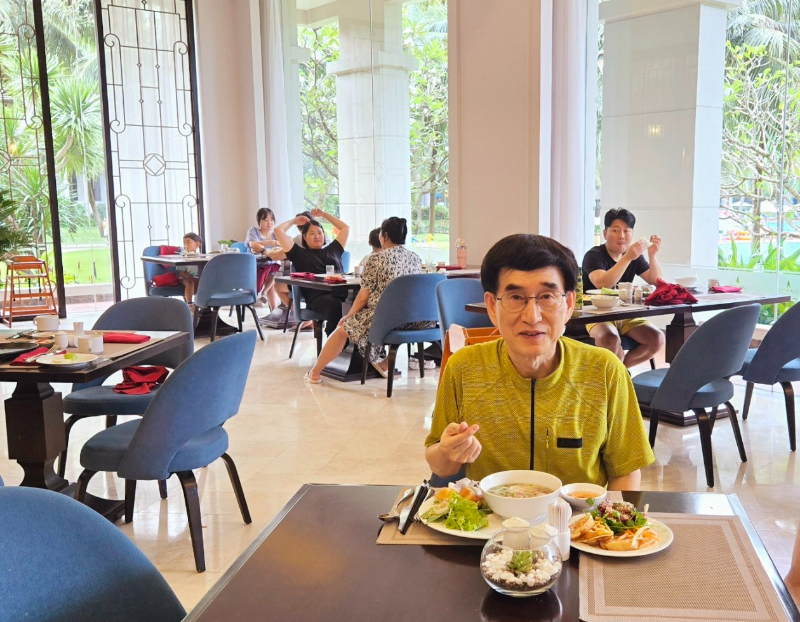 베트남 푸꾸옥 빈펄 호텔 레스토랑 아침 뷔페