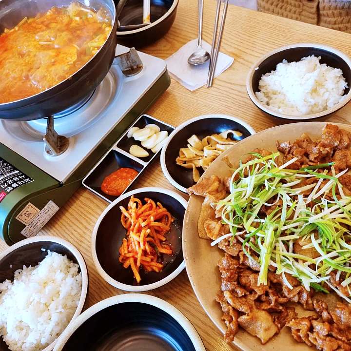 생방송오늘저녁 화성 융건릉 월 매출 1억 원 대박 난 1+1 가성비 혜자 메뉴 참숯 석쇠불고기 자가도정 쌀밥 숯불고기 불백 김치찌개 백반 맛집 추천