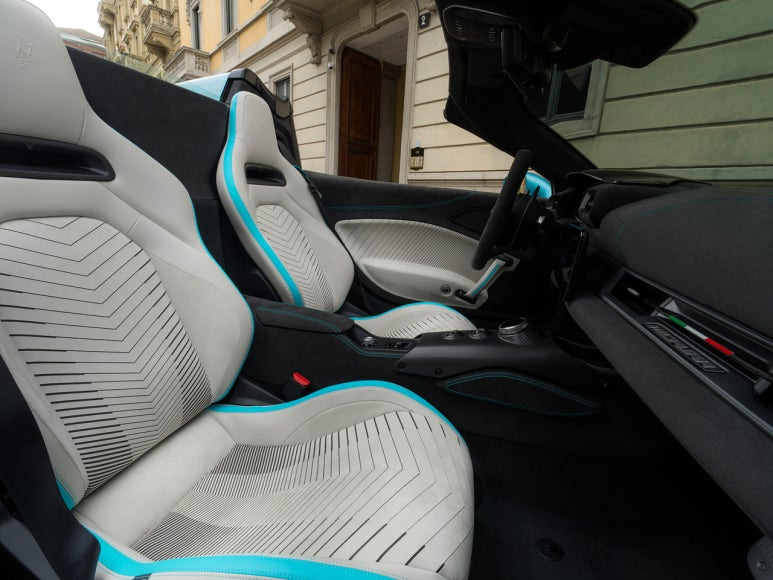 마세라티 MC푸라