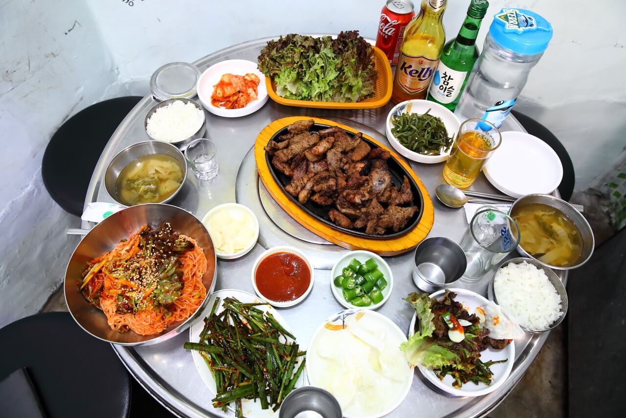 생방송투데이 역주행 청량리 해물탕, 연탄돼지갈비 맛집