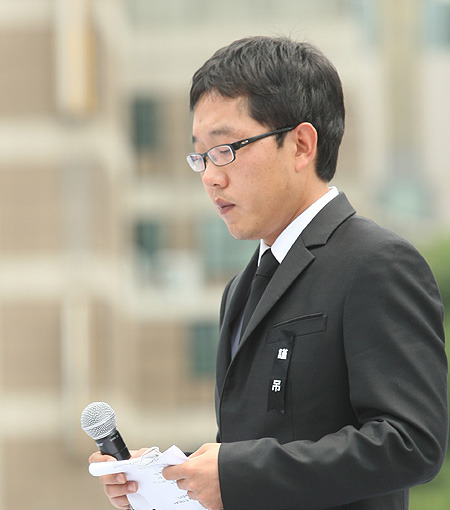 김제동