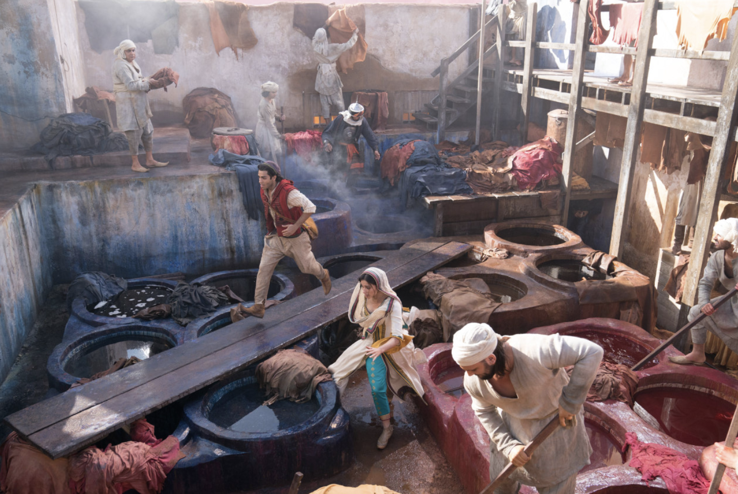 자스민 공주와 함께 도망가는 알라딘