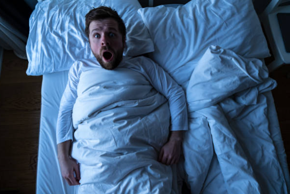 가위 눌리는 원인과 이유, 가위 눌림 증상 및 현상에서 깨는 방법.