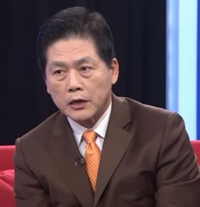 김진 100분토론 젊은이 막말 망언 논란 이유