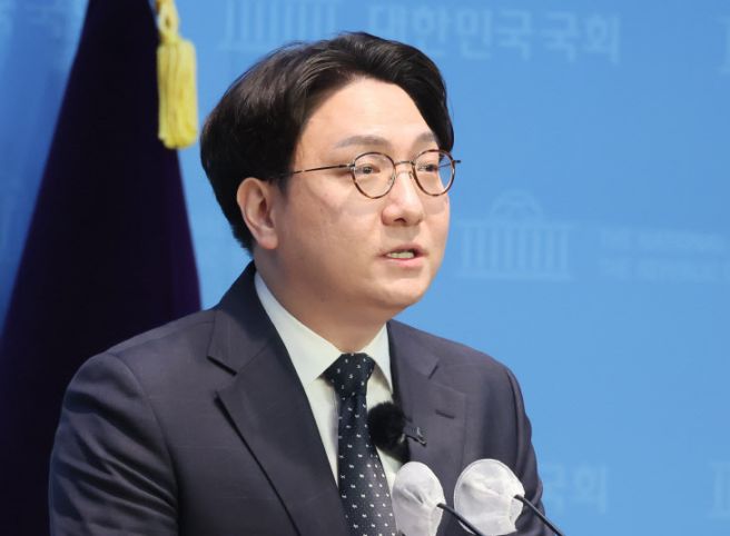 신인규 변호사 국민의힘 탈당