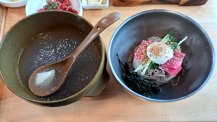 금화정 막국수와 동치미