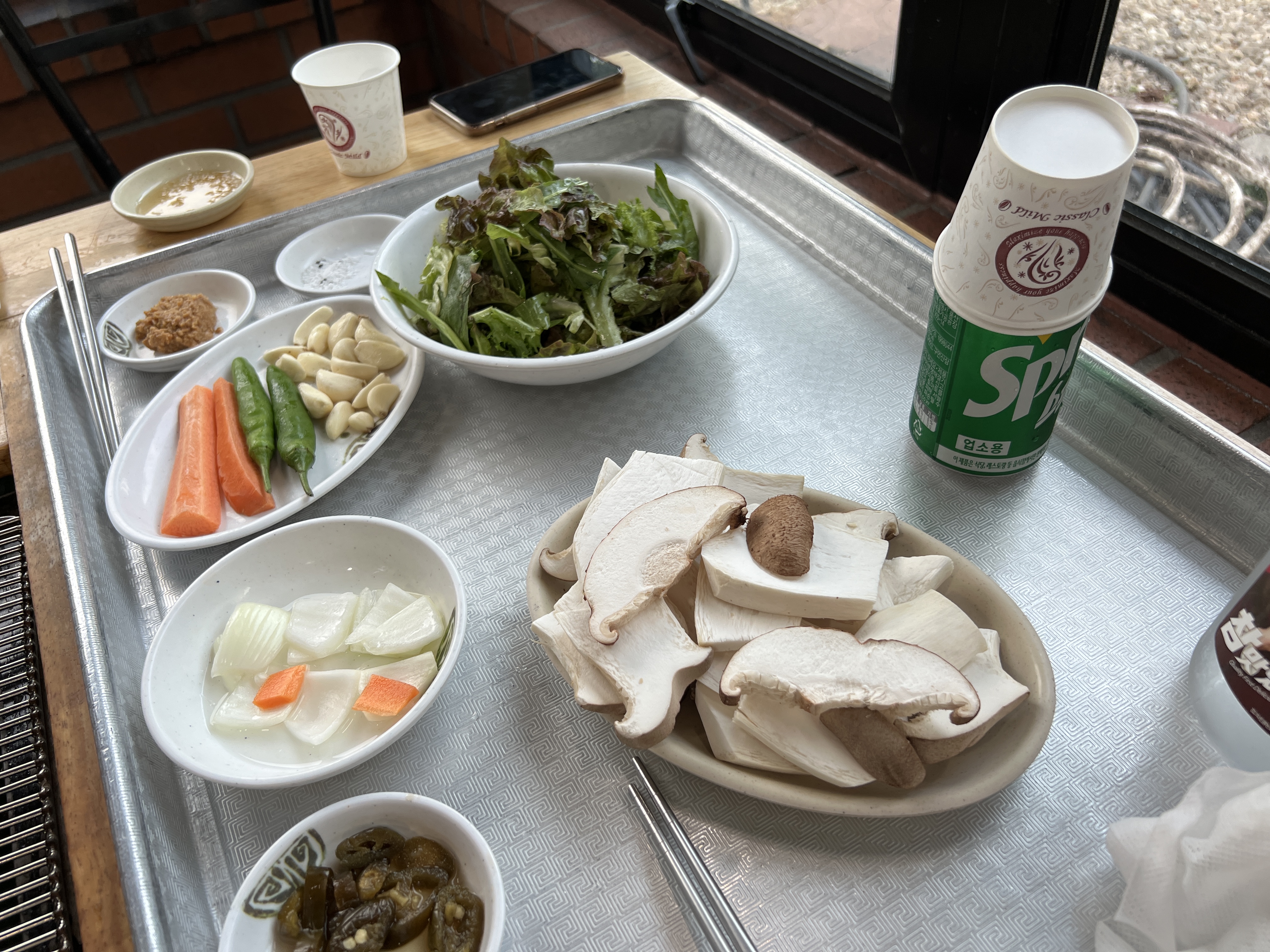 하늘천따지본점 버섯 한 접시