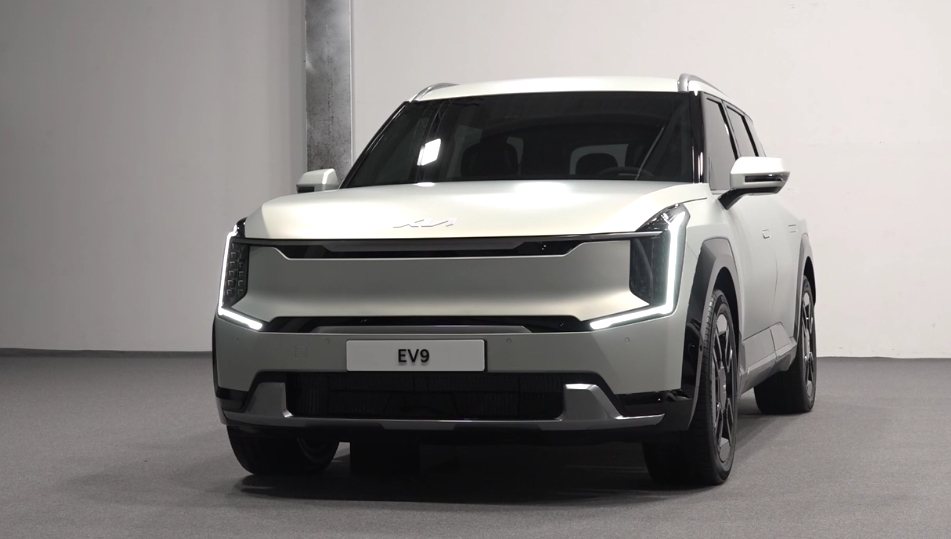 EV9-실제-사진