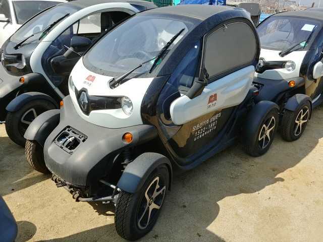 TWIZY 모델연도 : 2018년 771 km / 오토 / 전기