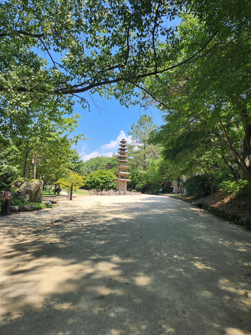 화순 운주사 석탑