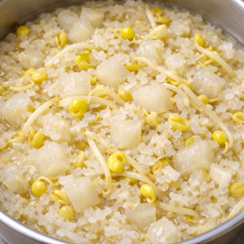 소고기 무 콩나물 진밥 조리 완료