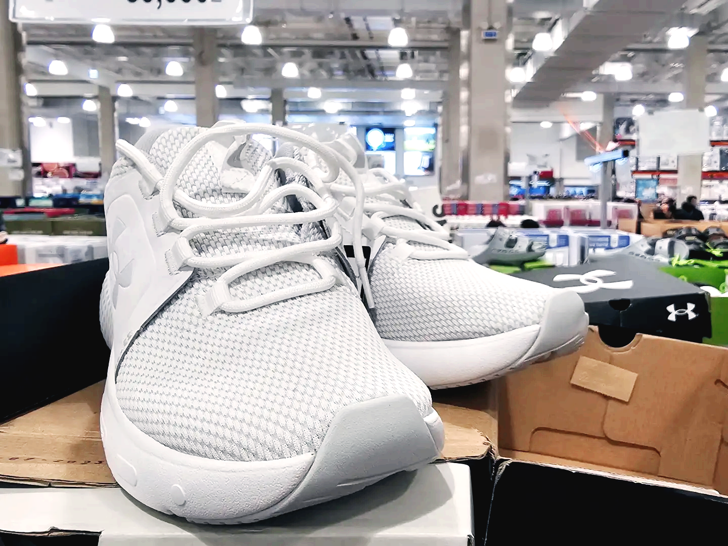 UNDER ARMOUR SHOES