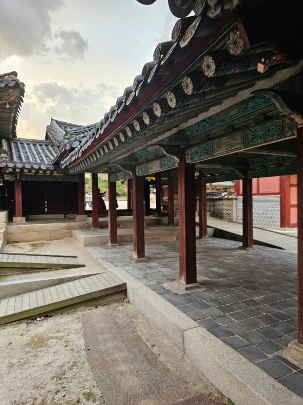 청와대 교태전 밤마실, 조선의 숨결이 깃든 고요한 밤산책