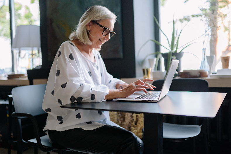 남성 갱년기 증상, 여성 갱년기 증상