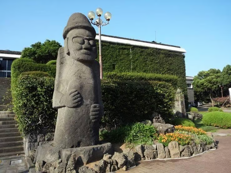 제주도립미술관 완벽 관람 가이드: 거울연못과 자연광이 만드는 예술 공간 완전 정복