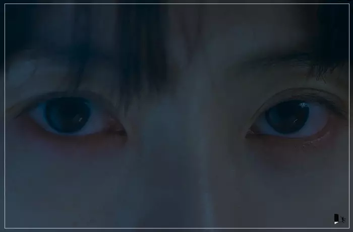 영화-잠-수진의-눈-클로즈-업