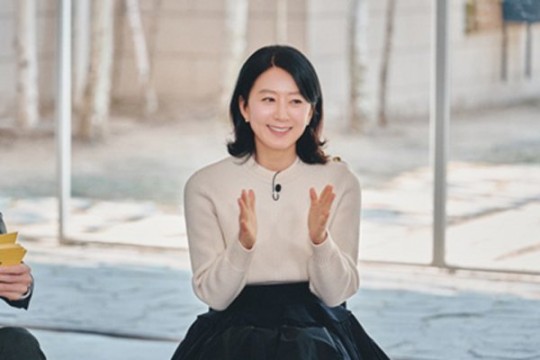 김희애