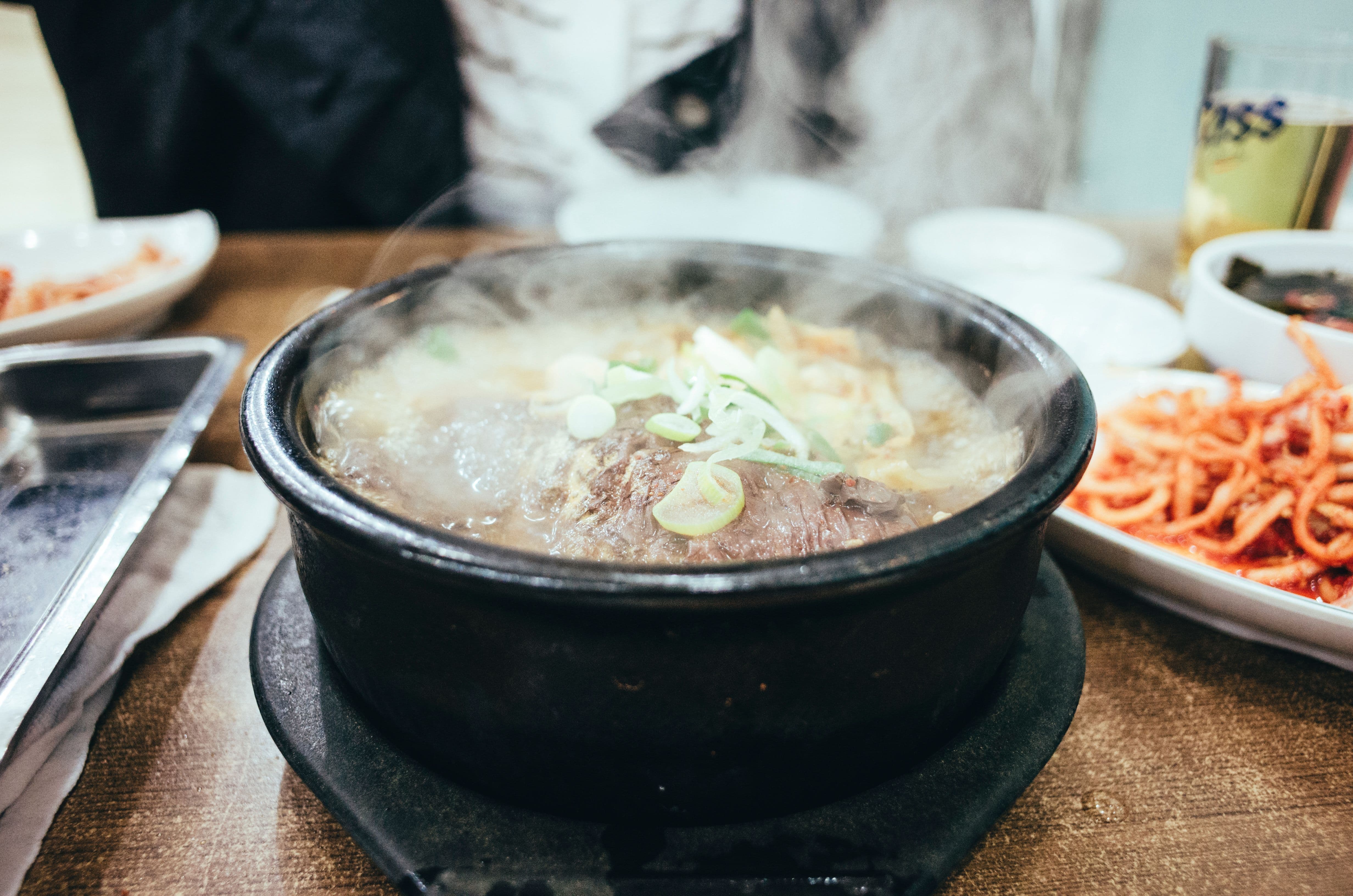삼계탕이나 닭백숙 같은 보양식 단백질 섭취하기