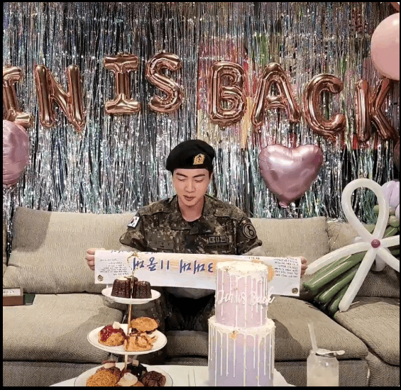 방탄소년단-진-전역-BTS-11주년-FESTA