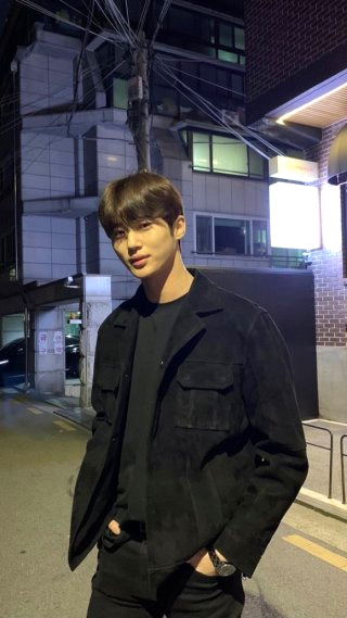 변우석 프로필 나이 키 군대 드라마 작품+변우석 배경화면