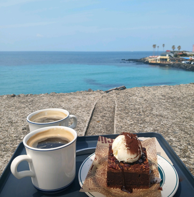 제주 애월 카페 이동건 오아시스80 바다뷰