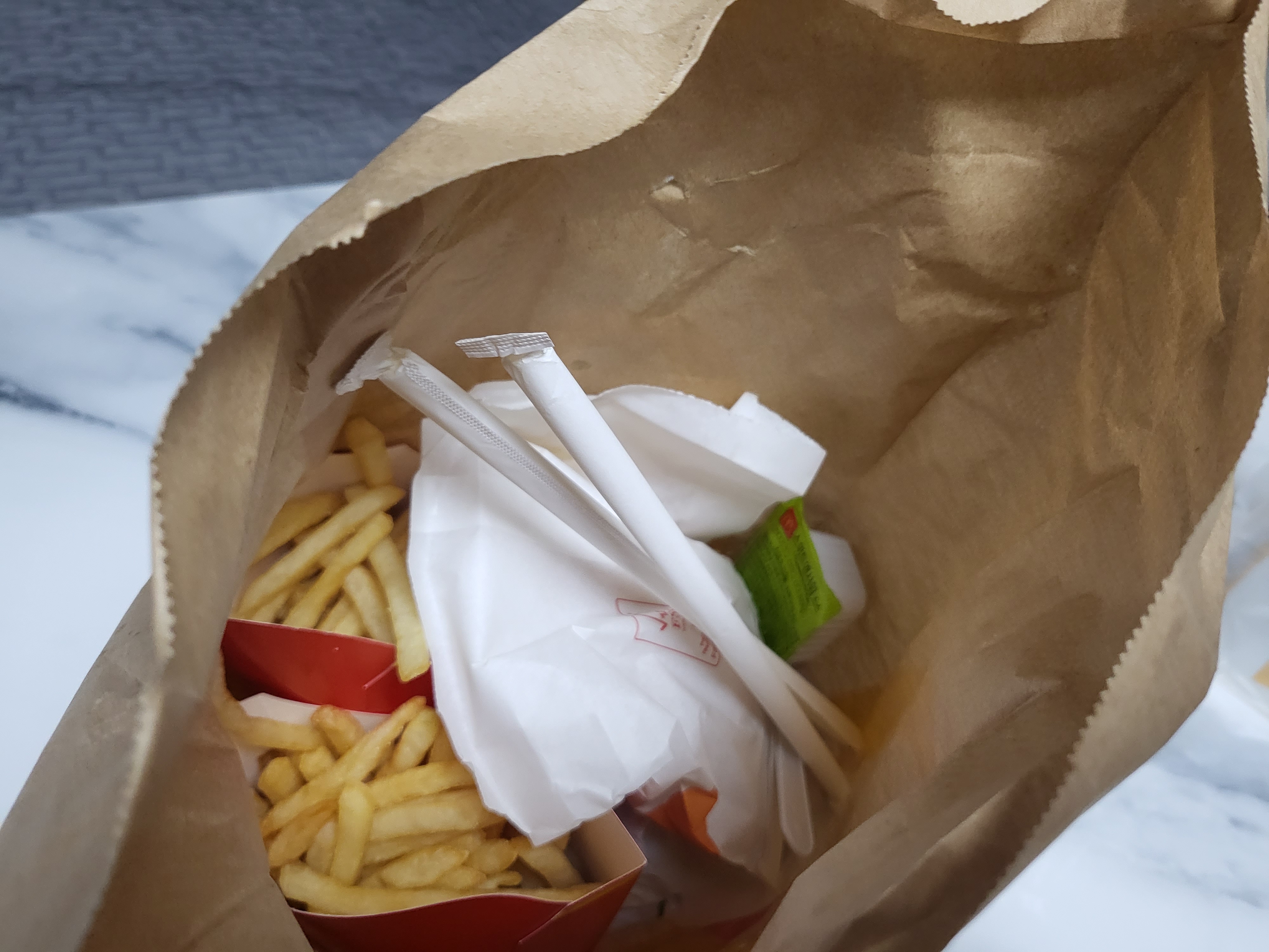 맥도날드 동수원GSDT점 행운골드버거외 후기-5