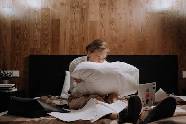 우는 꿈 울음 슬픔에 관한 꿈 해몽 꿈 풀이