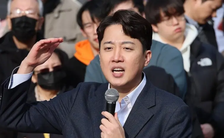 루카스 차이제 이준석
