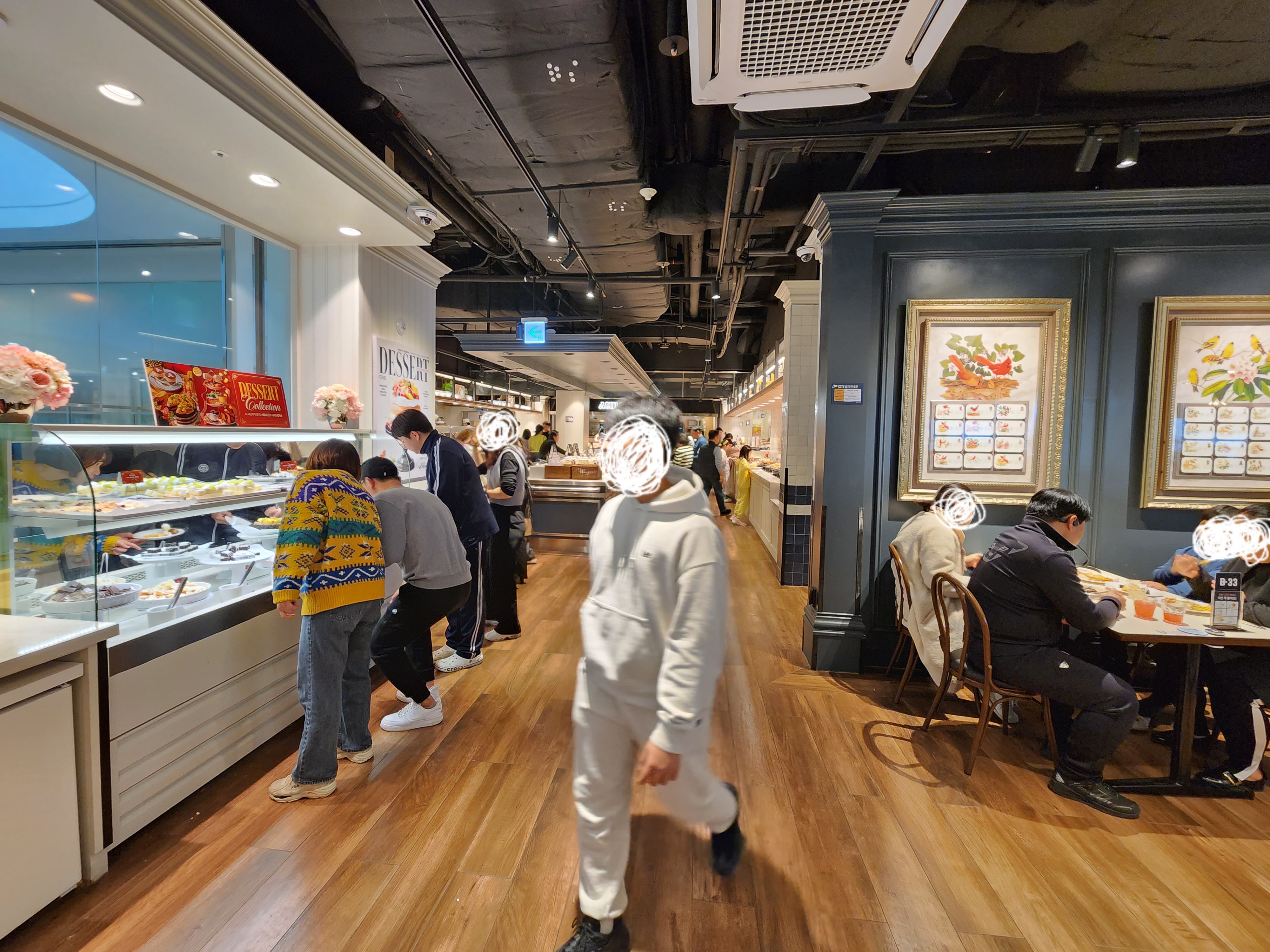 수완점 애슐리 퀸즈 내부모습