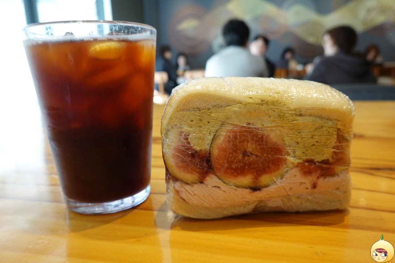 피쵸라즈베리베리무화과 앞면