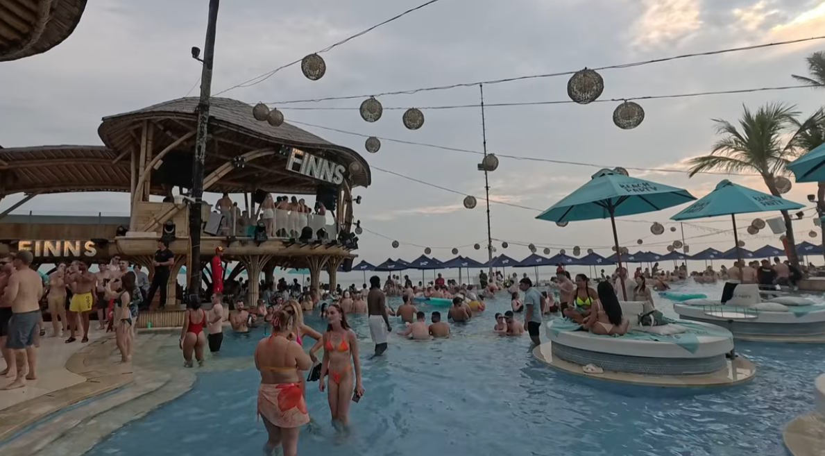 핀스 비치클럽1