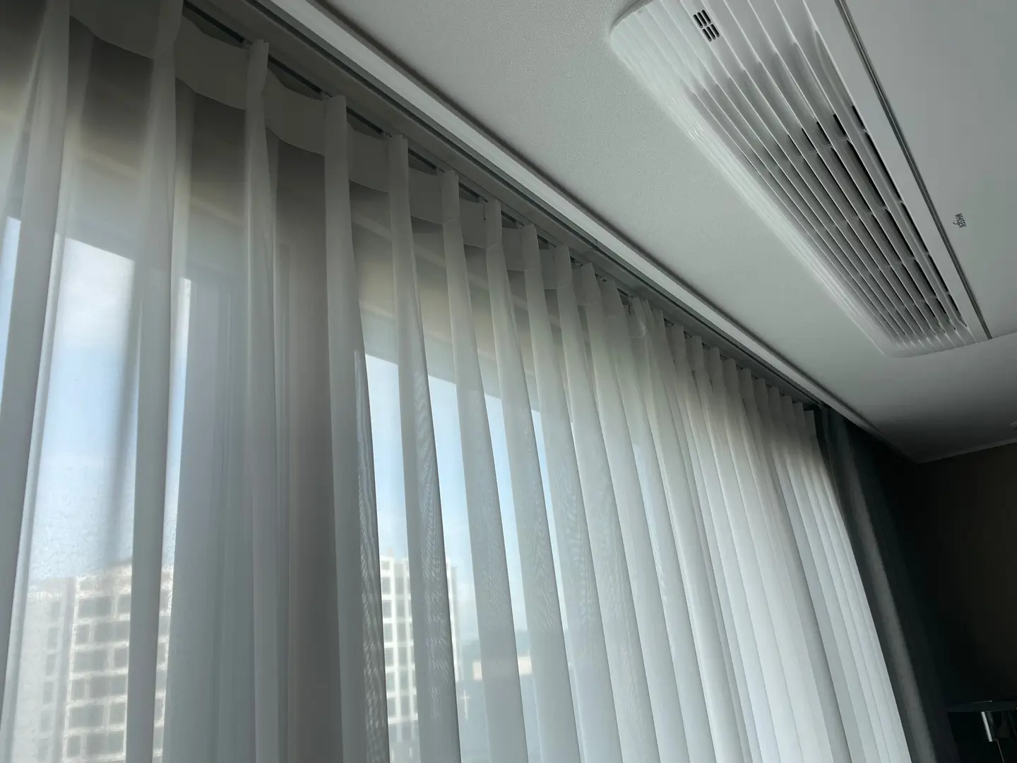 태양열 차단을 위한 창문 처리