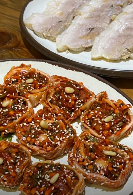 이필당족발보쌈-꽃김치