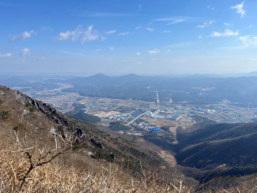 신불산 가는 길에 보이는 울주군의 모습