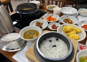 솥밥-추어탕-복튀김