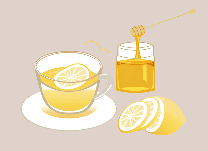 꿀과-레몬을-섞어-차를-만드는-모습