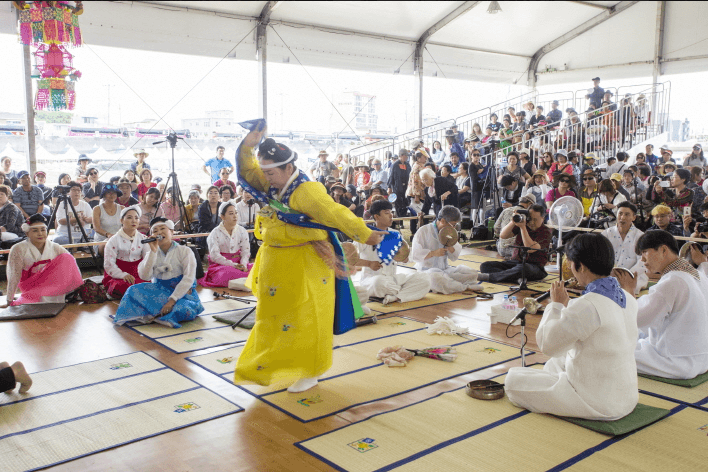 강릉단오제-단오굿-하회동참굿-사진