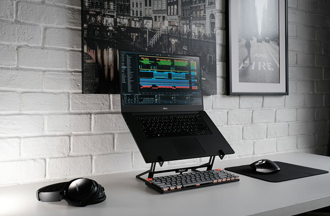 워케이션 숙소, 노트북이 있어 일을 할 수 있는 공간