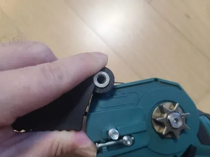 무천 충전식 전기톱 조립방법