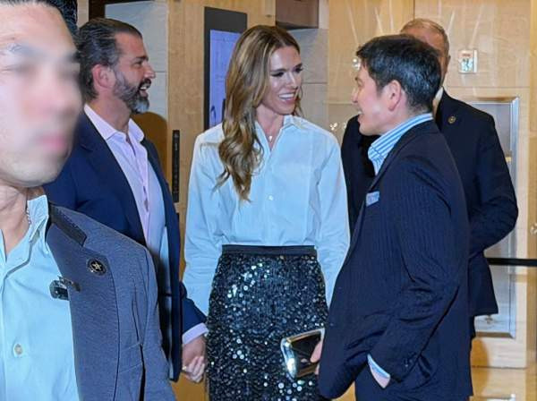 트럼프 주니어 내한, 정용진 회장과 '특급 의리' 과시... 한지희 콘서트 현장 밀착 분석