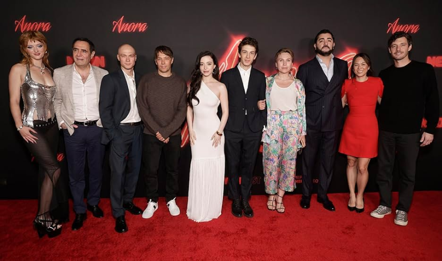 영화 '아노라' (Anora) 리뷰 - 강렬한 스토리와 현실적인 로맨스!