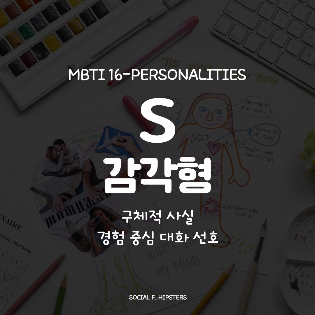 캘린더에 체크하는 모습, 도장을 찍는 손