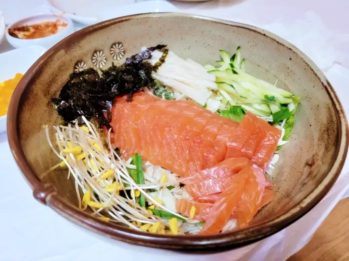 송어회 송어덮밥 송어매운탕 송어 메밀 비빔국수 맛있는 곳 추천