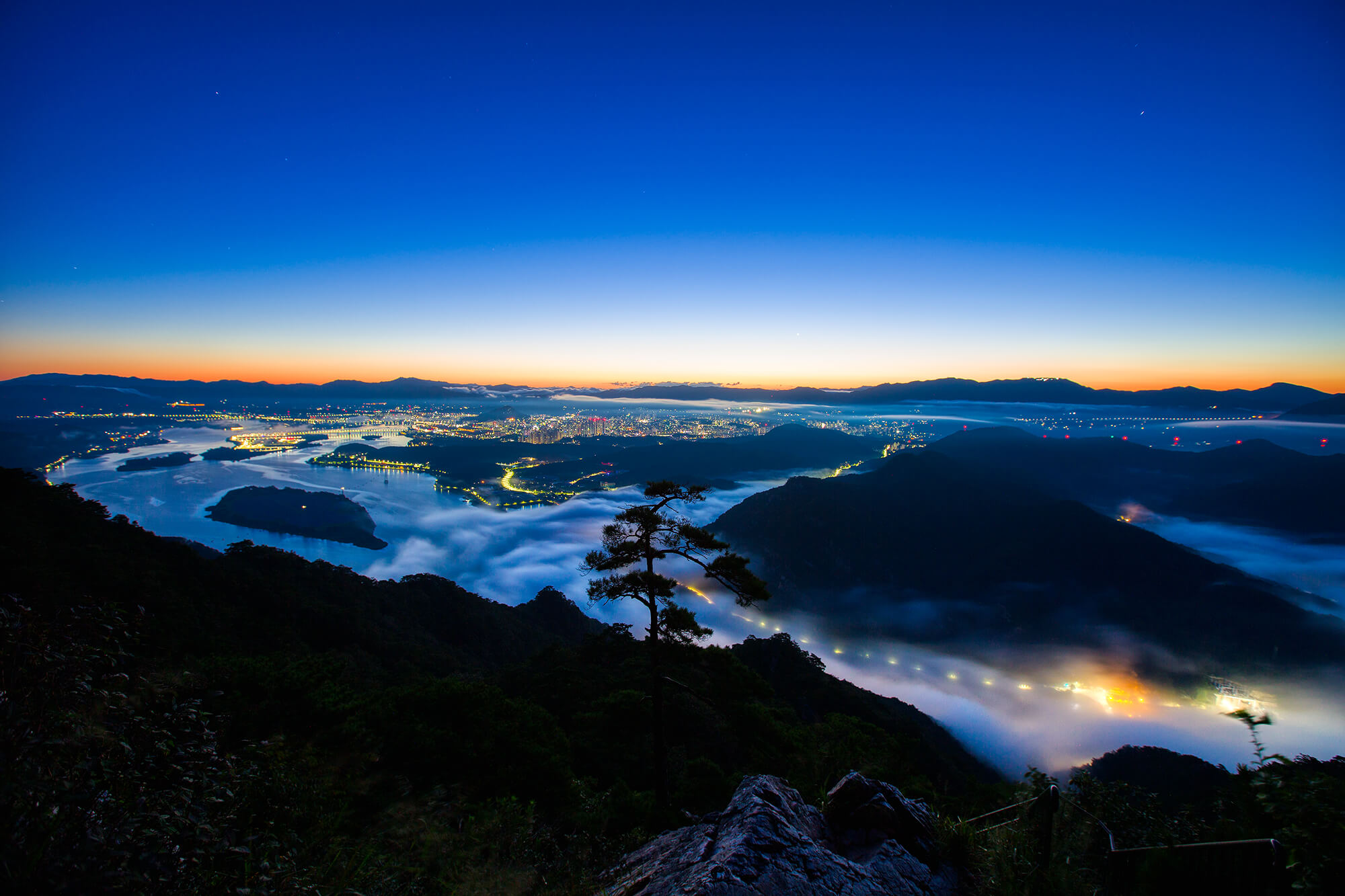 춘천 삼악산 여명과 일출2