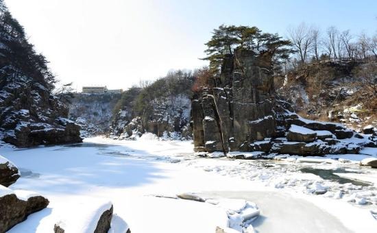 철원 삼부연폭포