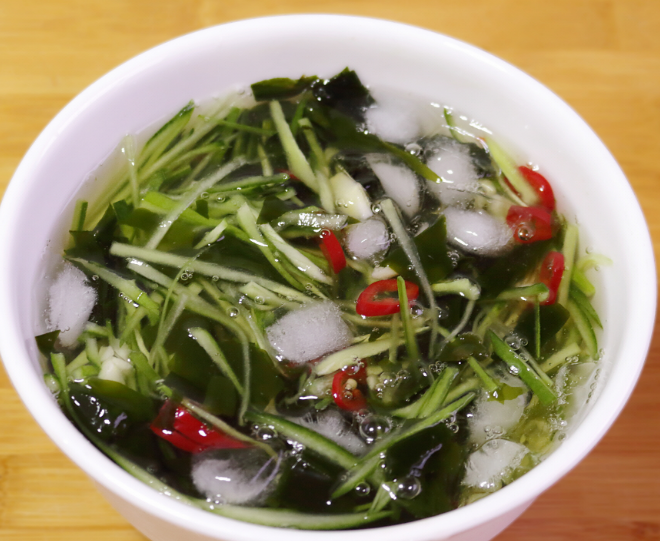 입맛 없는 날에 어울리는 시원한 식탁