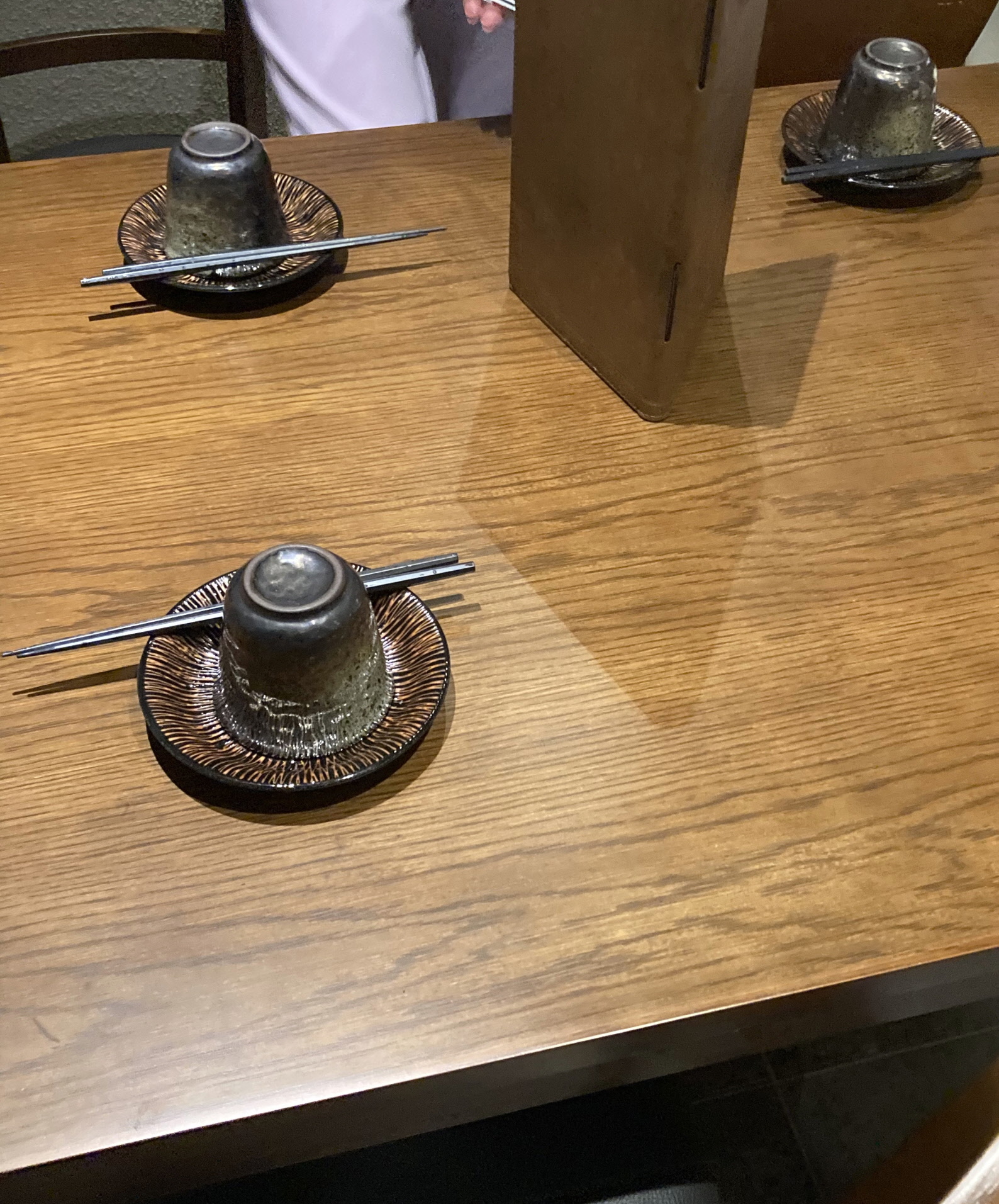 비스트로무진-테이블