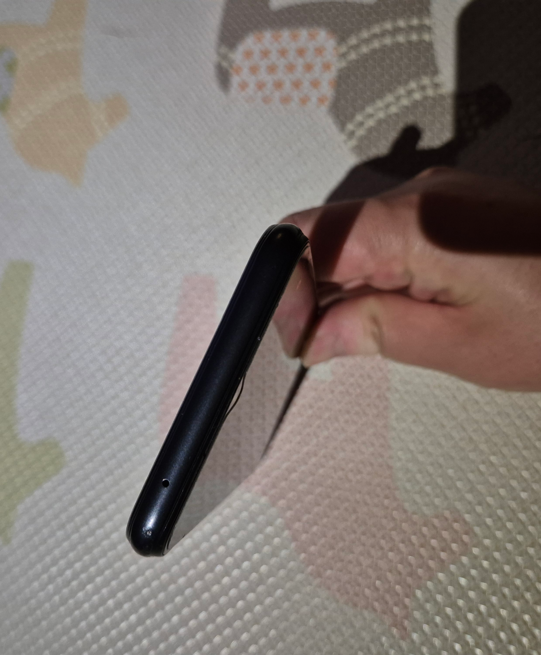 갤럭시 버디 상단부분