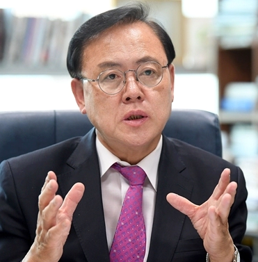 이명수 국회의원 프로필 나이 고향 학력 지역구 재산